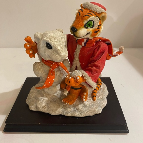 2002 Slavic Treasures “Mascot & Snowman” with Clothic Accents (DI) - Picture 6 of 13